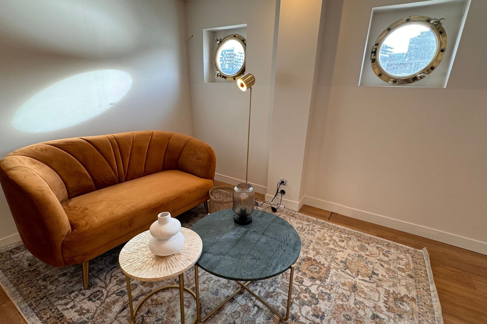 Péniche Olivia sur la Seine